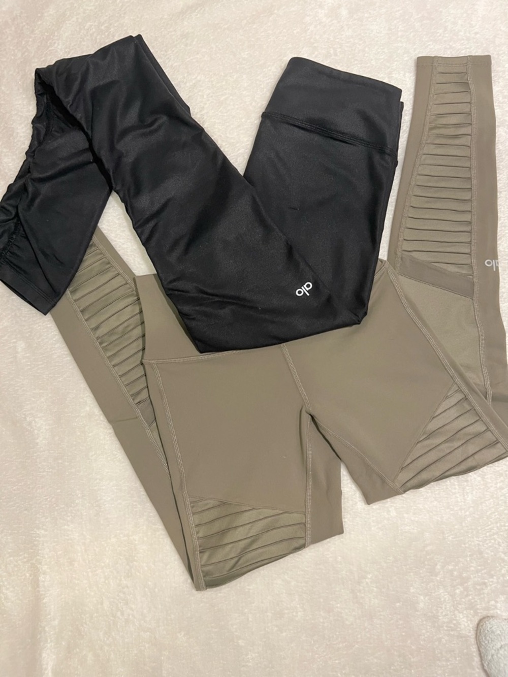 Alo Yoga Legging Bundle!